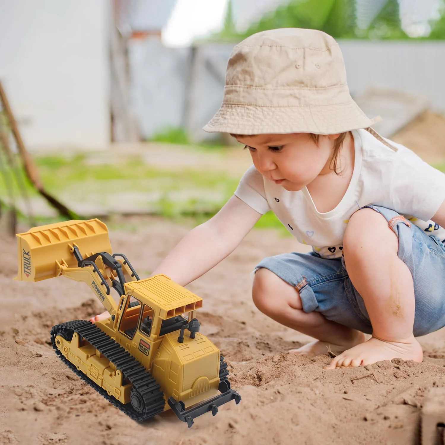 1:22 Remote Control Bulldozer With Lights - Image 7