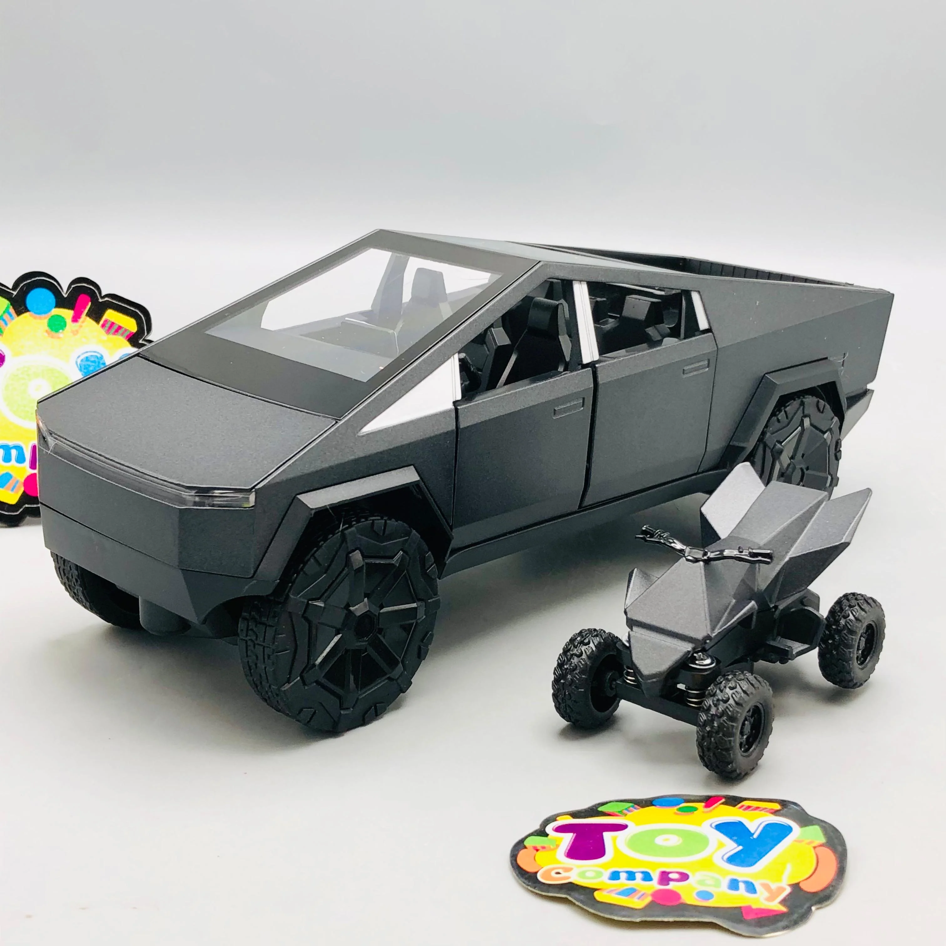1:24 RC Diecast Tesla Model With Quad Bike - Image 5