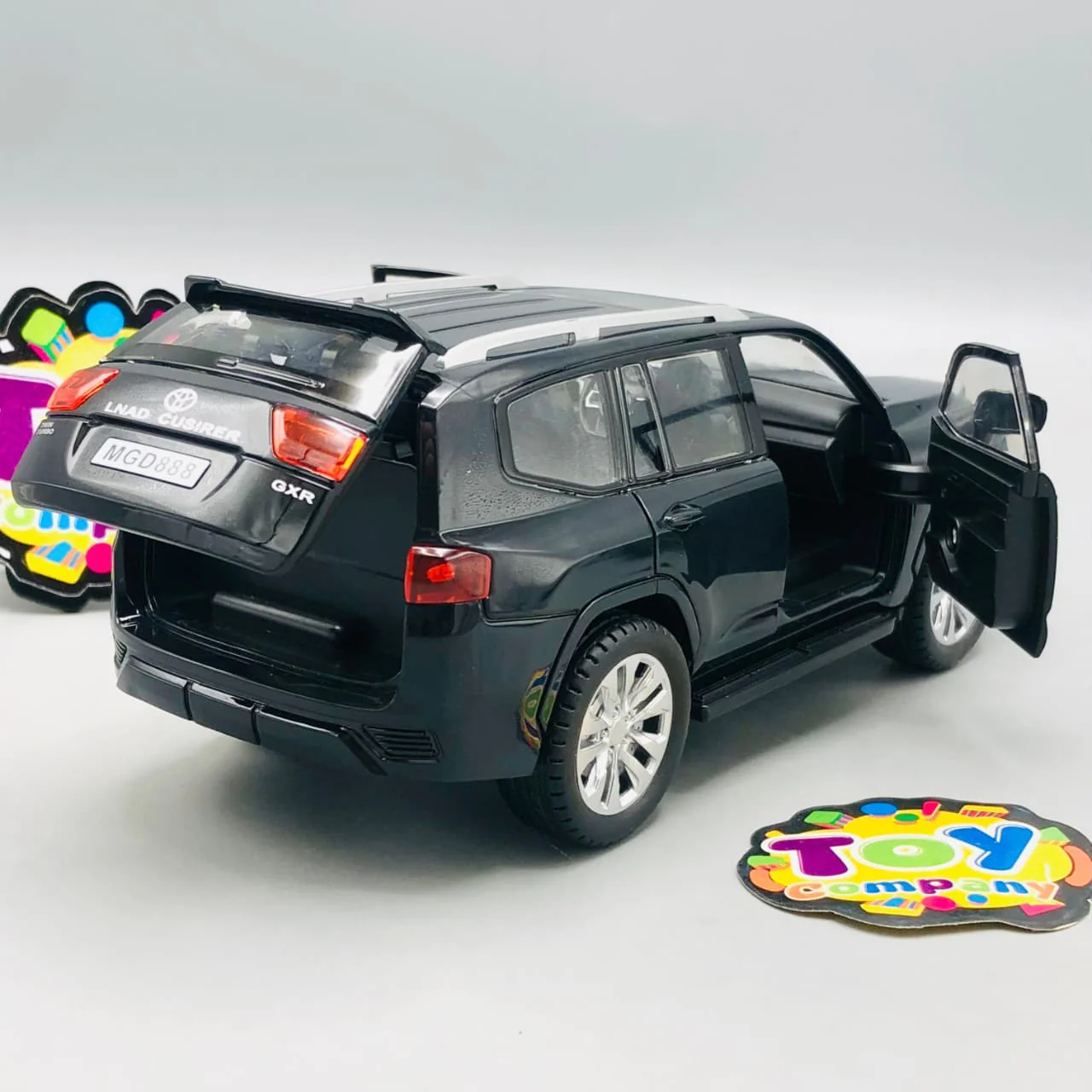 1Pc ABS Toyota Land Cruiser Model With Light & Sound - Image 8