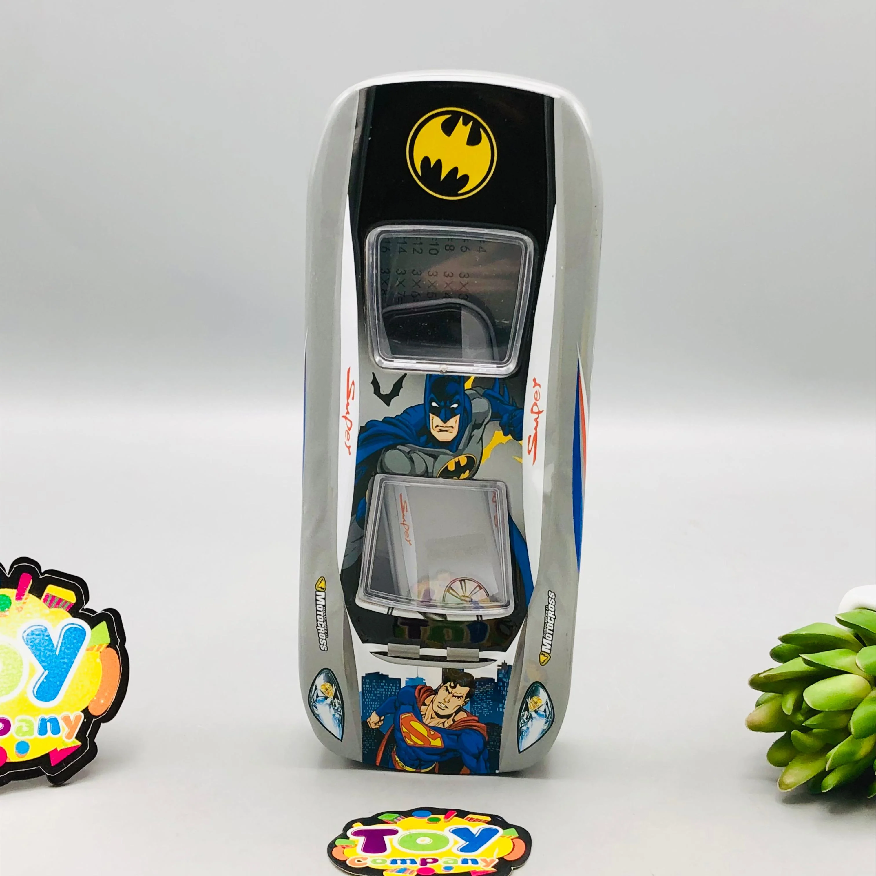 Batman Themed Tin Geometry Box - Image 6