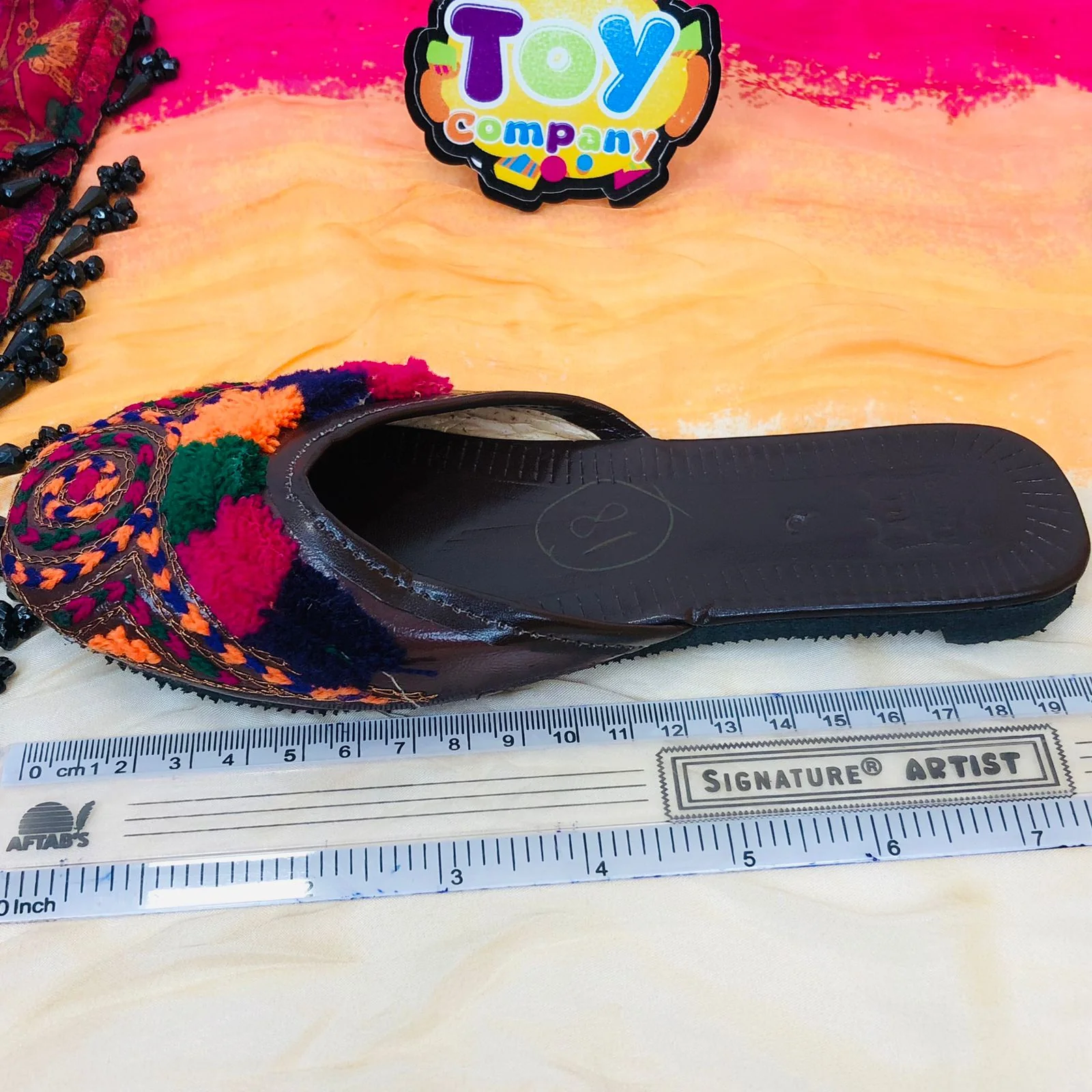Hand-Made Sindhi Style Multani Chappal - Image 2